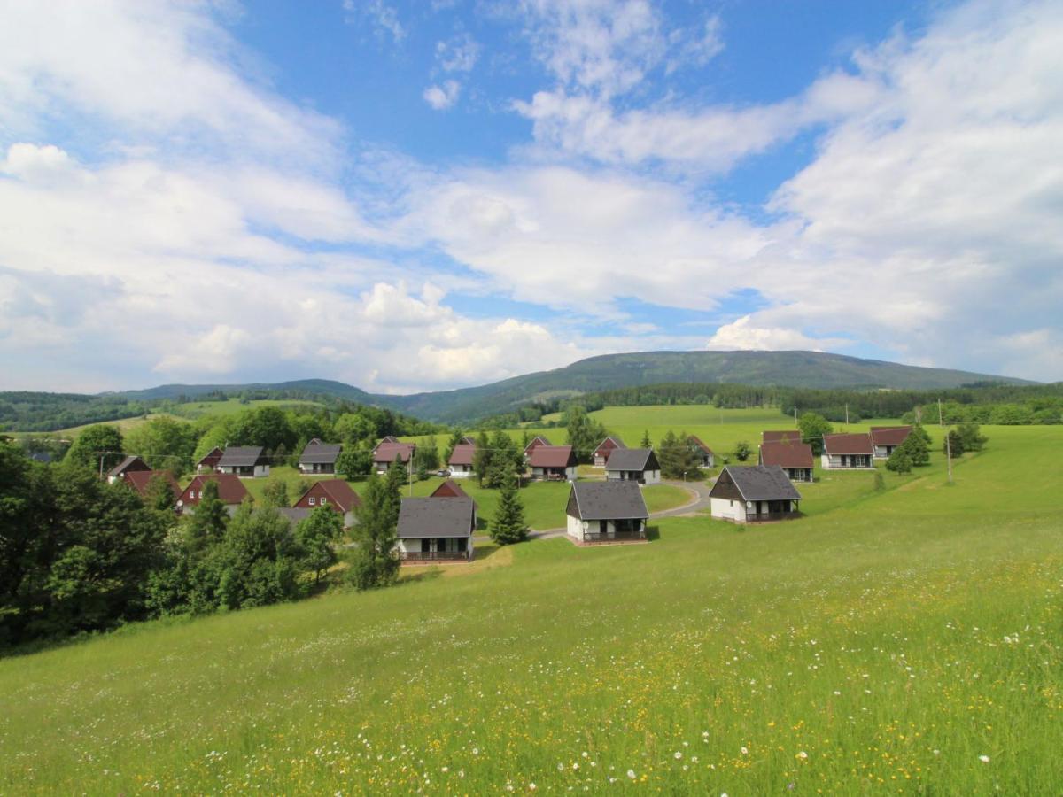 Holiday Home Holiday Hill 47 By Interhome Cista  Kültér fotó